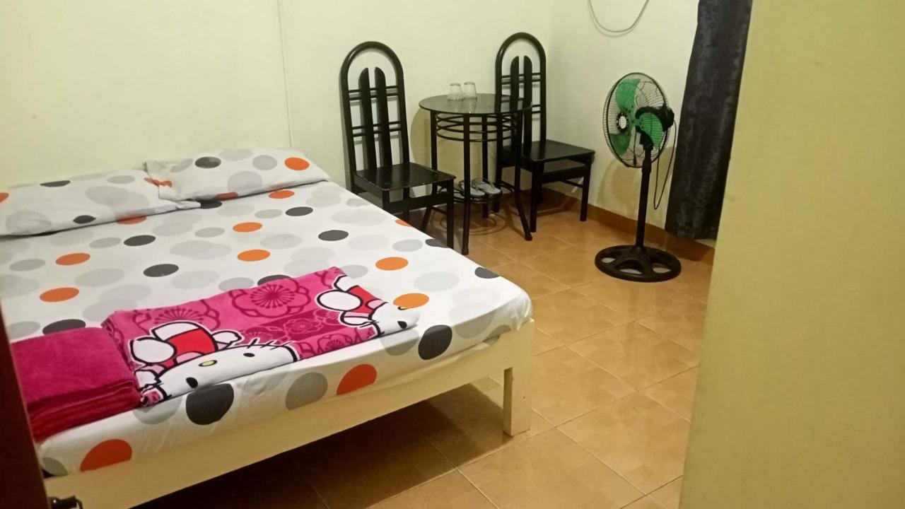Belen Favila Transient Rooms Near Airport Terminal 3 Manila Exteriör bild